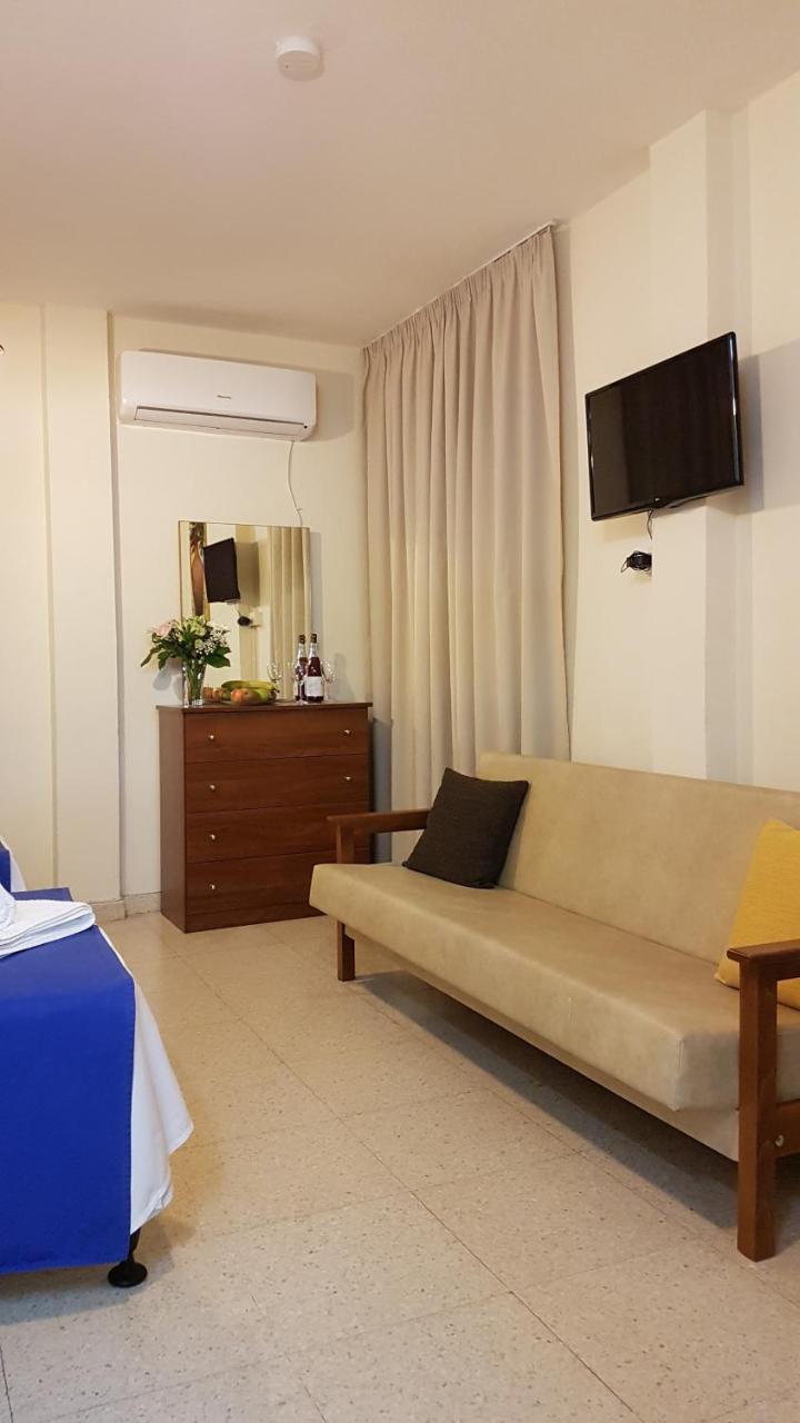 Estia Vasilis Manoli Apartamento Agia Napa Exterior foto